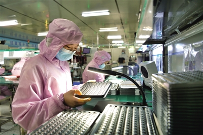 金牛呗 头部纷纷绑定大模型 智能摄像头加速迭代